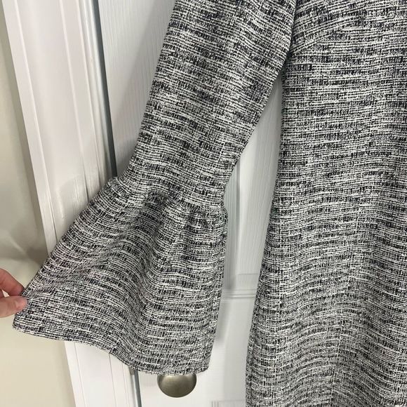 Banana Republic Black White Lined Bell Sleeve‎ V Neck Tweed Midi Dress Small - Picture 9 of 14